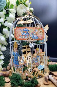 Alice's Tea Party, Birthday, Centerpiece, Graphic 45, boule de scrap